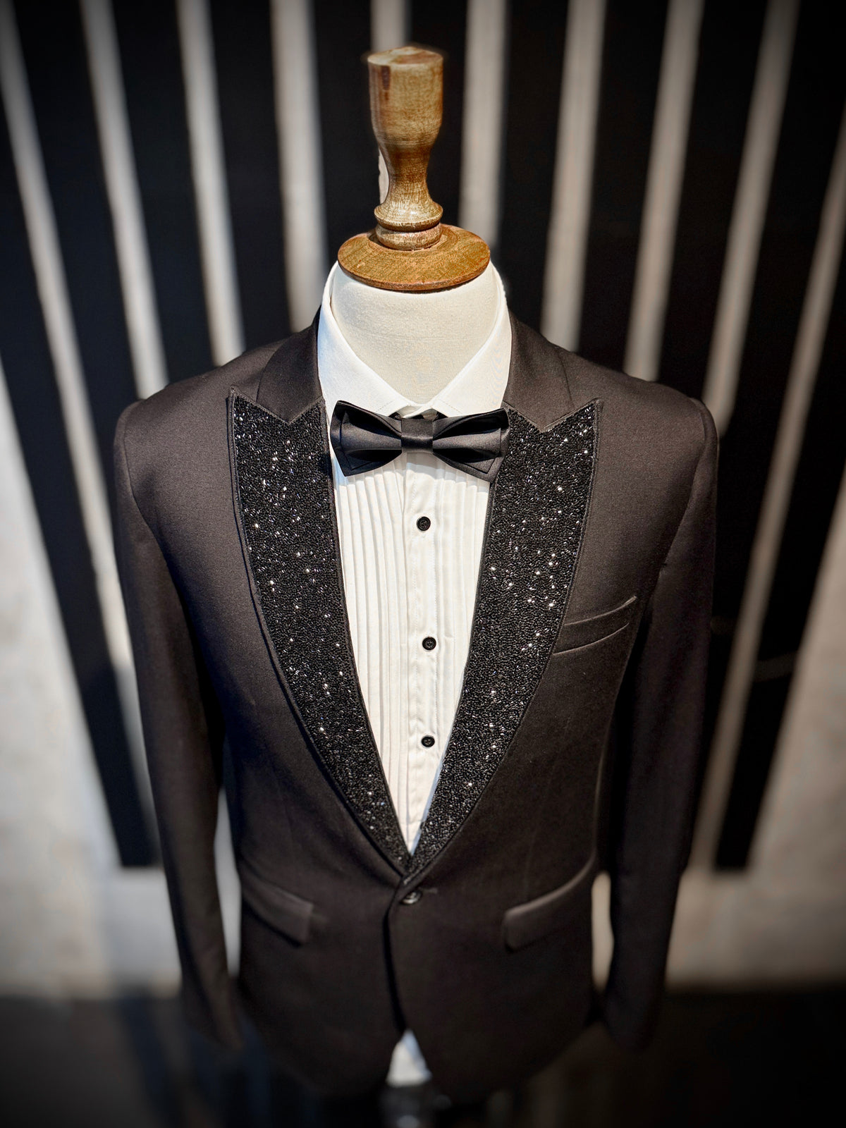 THE NOIR TUXEDO